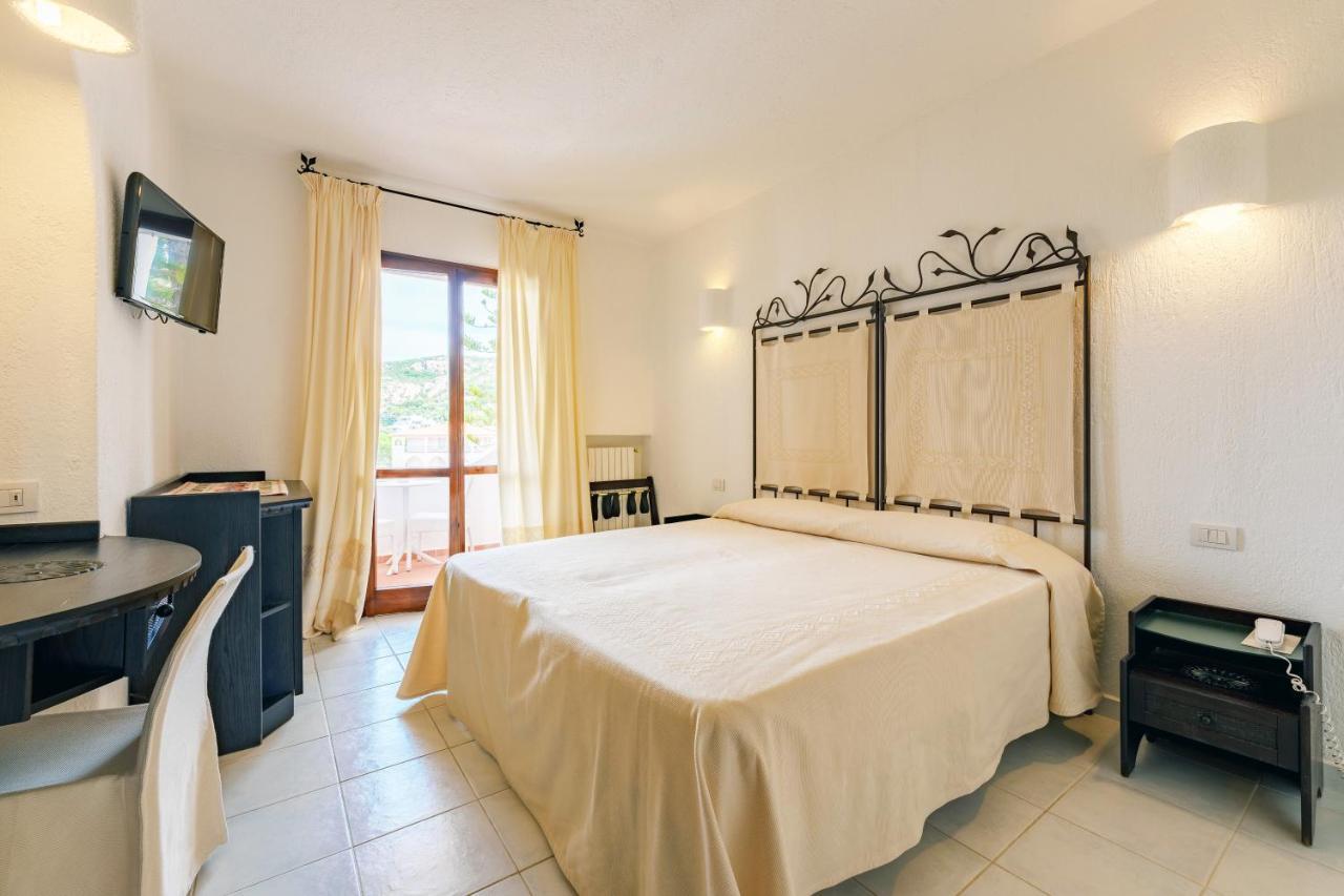 Hotel Punta Est Baia Sardinia Exteriér fotografie