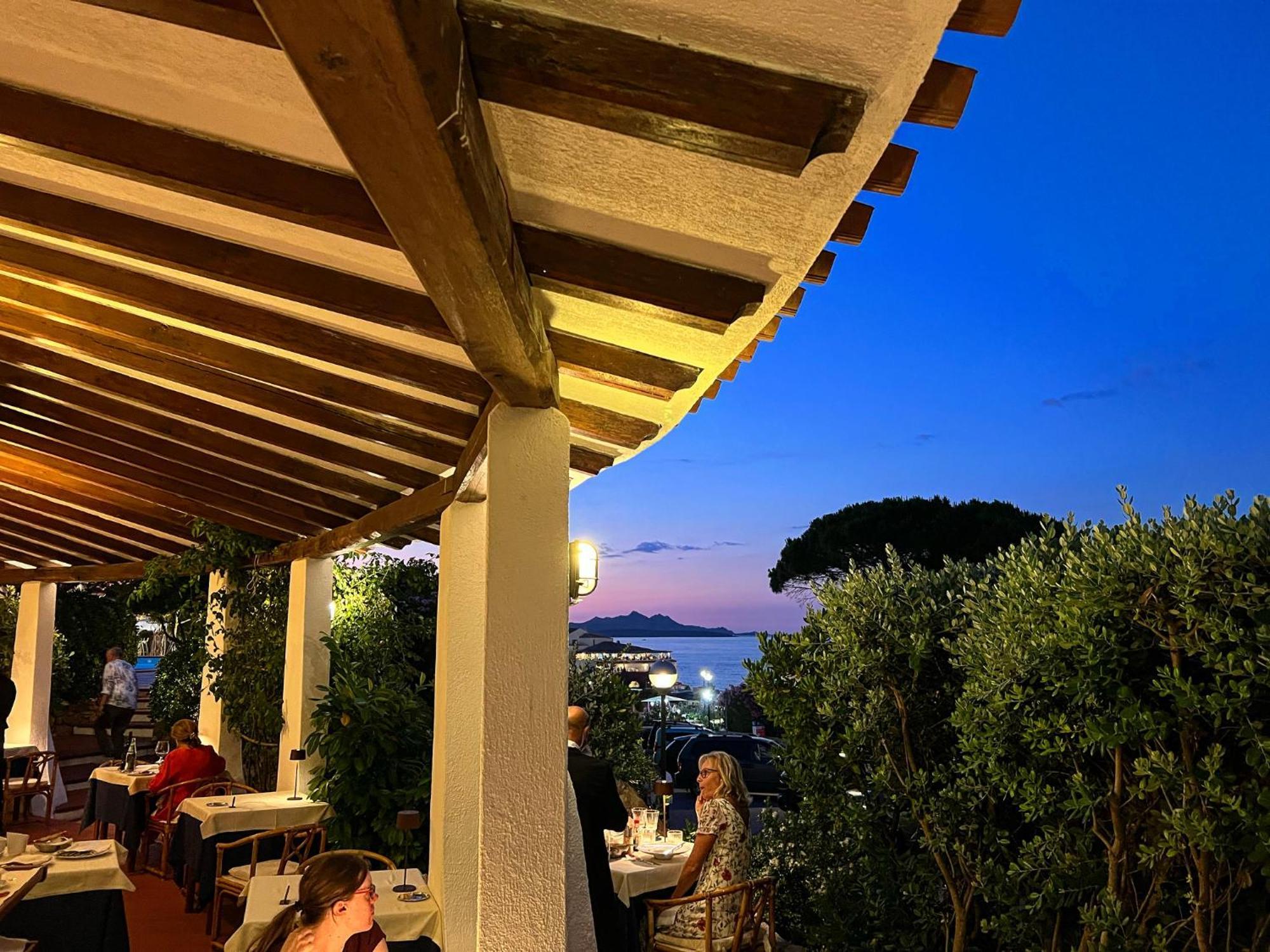 Hotel Punta Est Baia Sardinia Exteriér fotografie