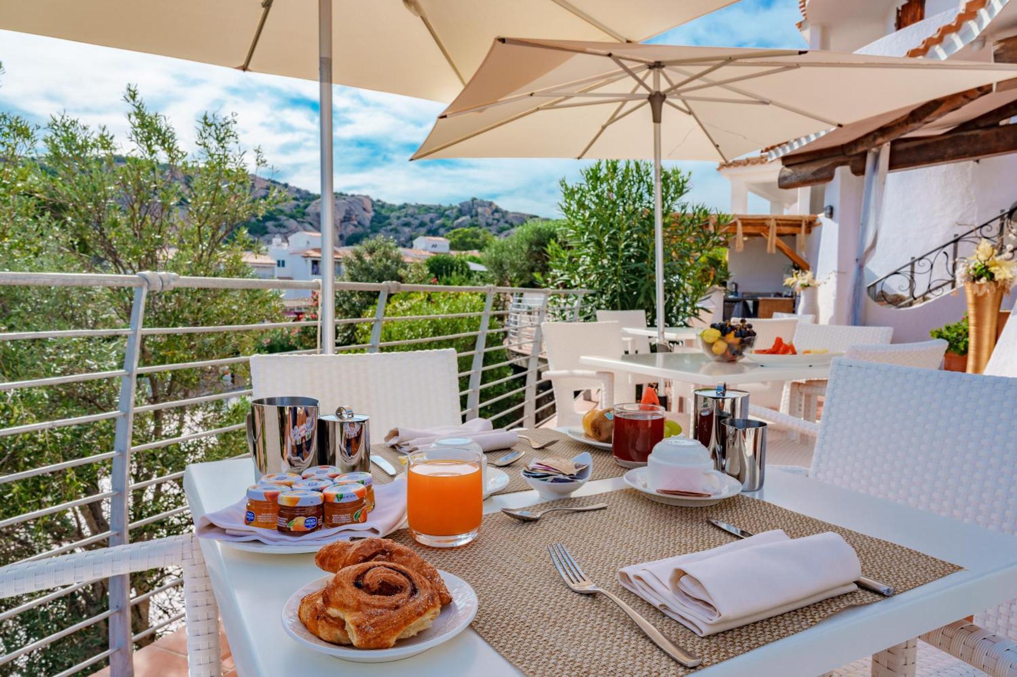 Hotel Punta Est Baia Sardinia Exteriér fotografie