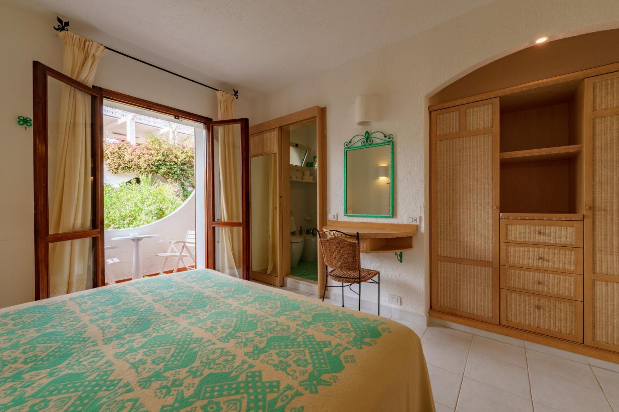 Hotel Punta Est Baia Sardinia Exteriér fotografie